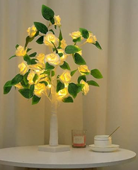 Pom Alb Decorativ cu LED-uri și Trandafiri