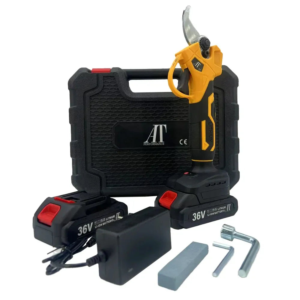Pachet Profesional AT PERFORMANCE® – Foarfecă Electrică 36V + Mini Fierăstrău Electric 36V cu Lanț 6 inch”, 4 Acumulatori, 2 Încărcătoare și 2 Valize de Transport