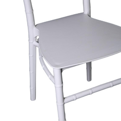 Scaun Elegant AT PERFORMANCE® Chiavari, din Policarbonat, Rezistent la Umiditate, Fără Brațe, Alb, 38 x 37 x 88.5 cm