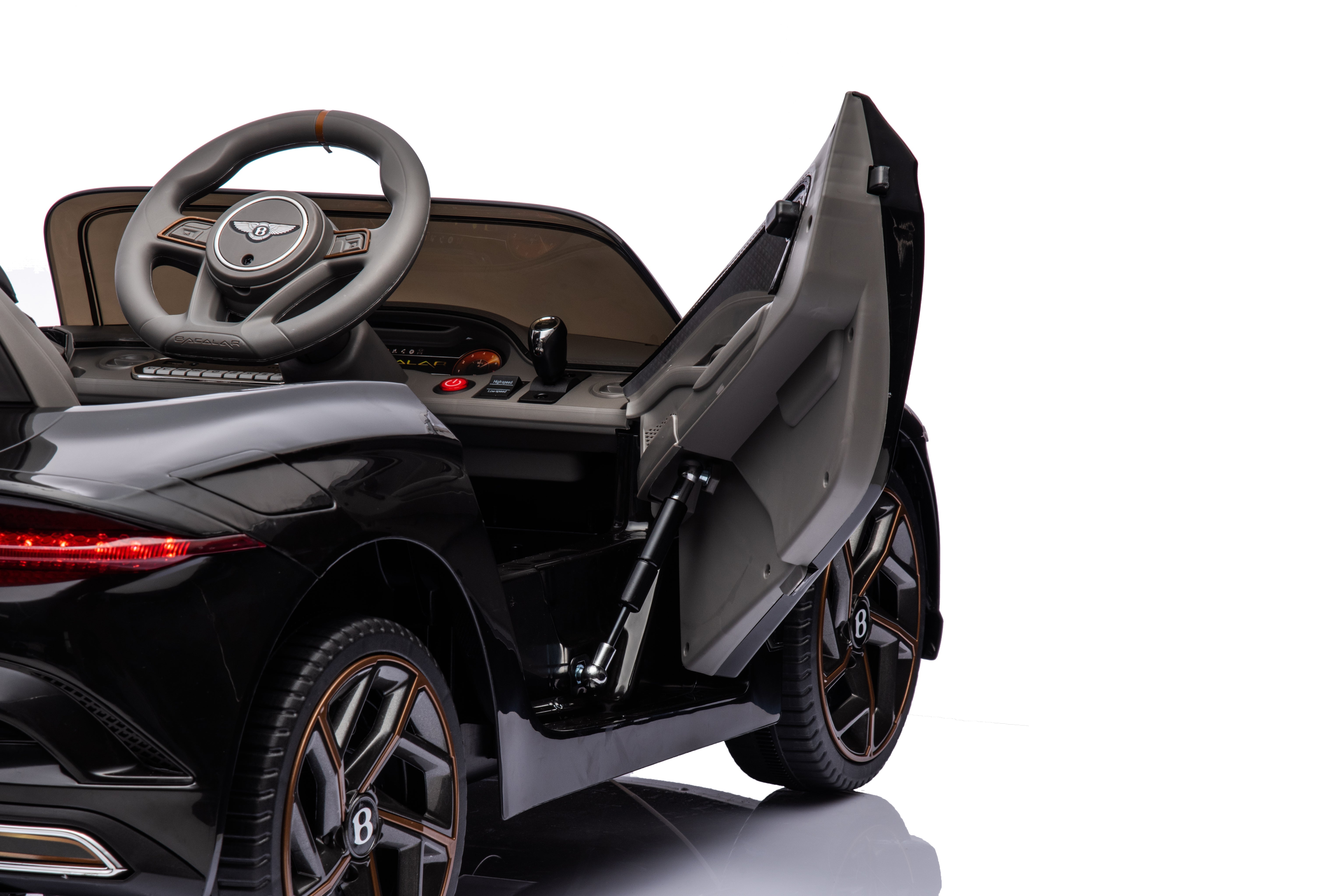 Mașinuță electrică copii Bentley Bacalar oficial licentiat, Kidoo, 12V, 2 motoare, telecomandă 2.4G, LED, USB, Bluetooth, 3-8 ani